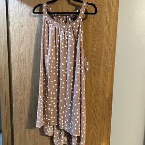 Brown and cream polka dot top from Torrid, size 5